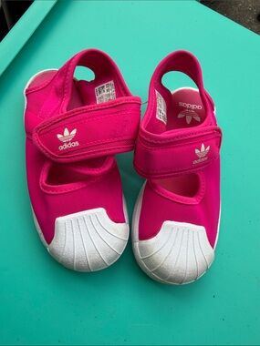 adidas Kids Bright Pink Slip-On Sandal with White Shell Toe
